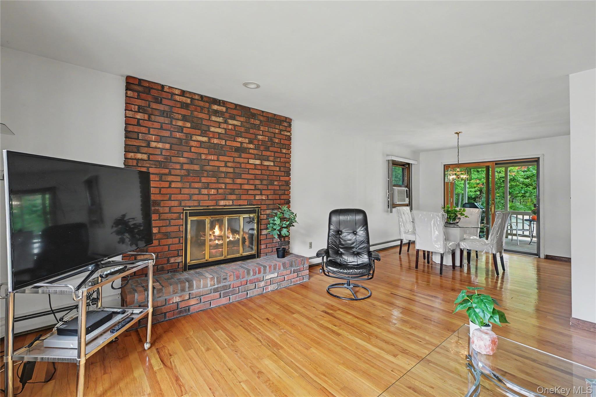 26 Tamarack Hill Drive Property Photo 5