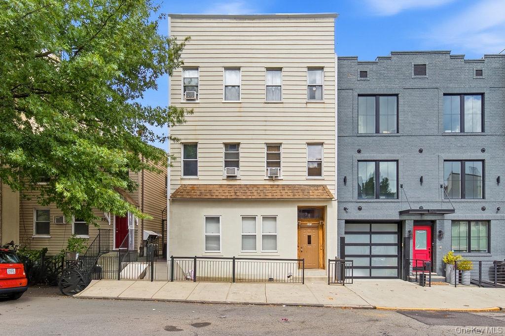 227 Devoe Street Property Photo 1
