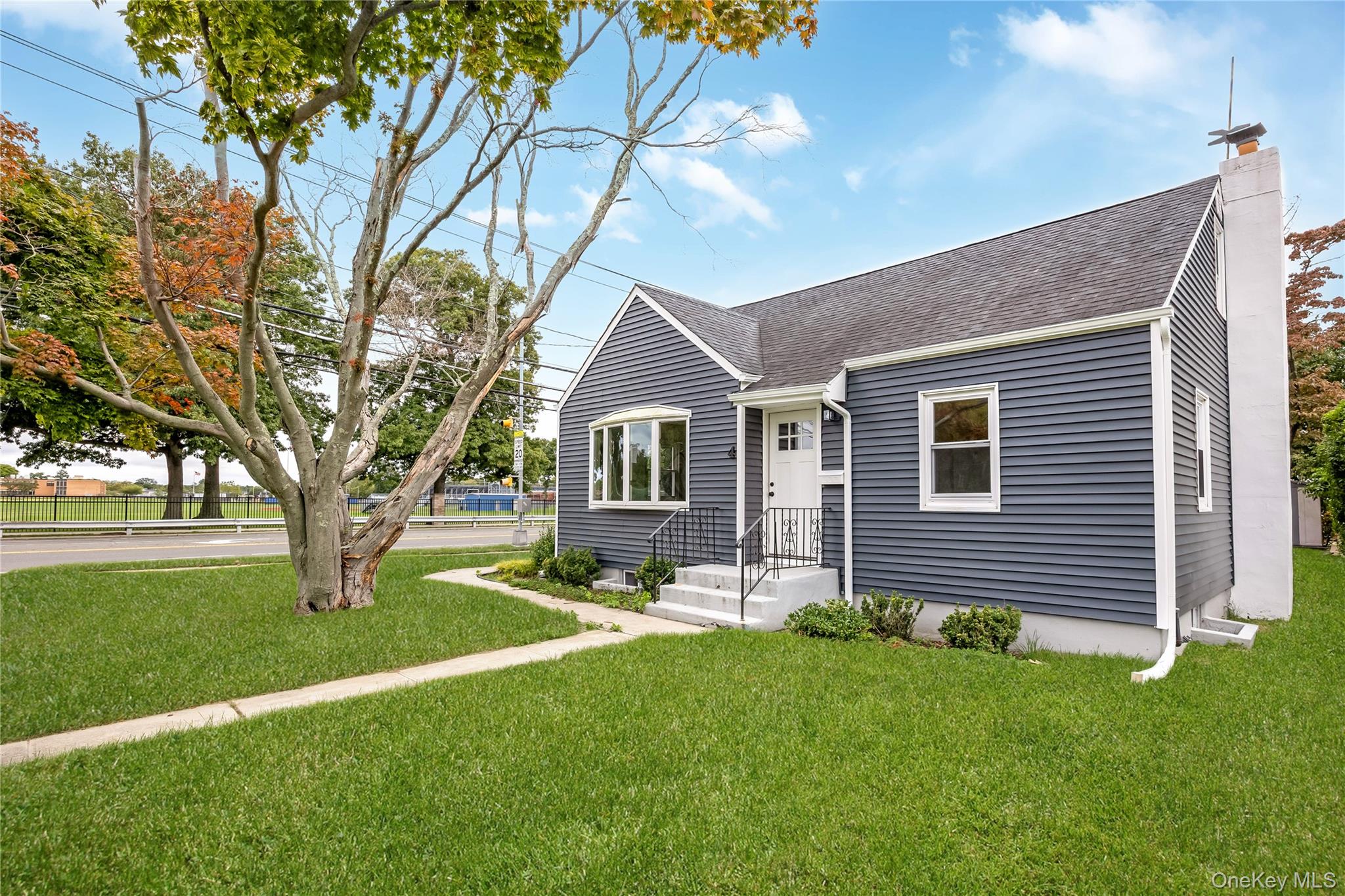 4 Sutton Court Property Photo 1