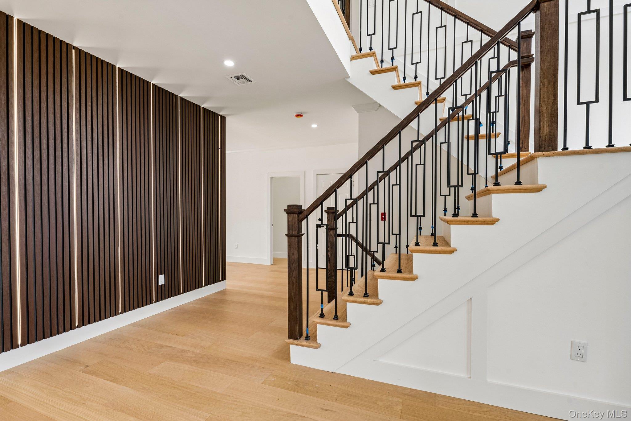 2 Radial Lane Property Photo 15