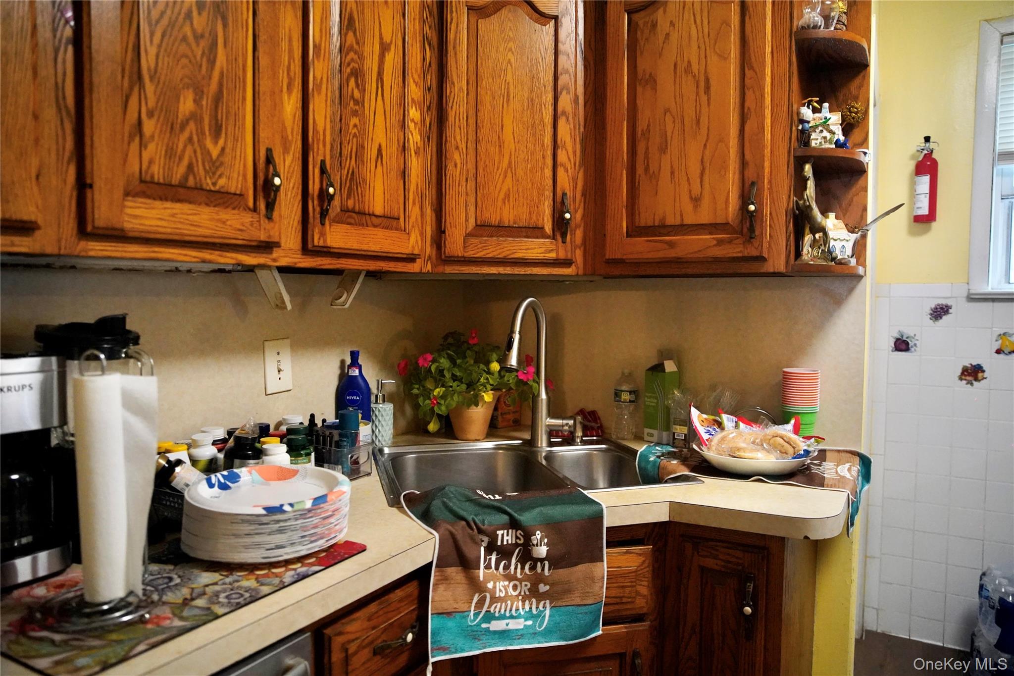 881 Lorenz Avenue Property Photo 16