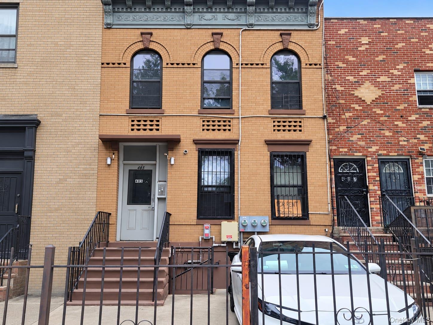 485 Pennsylvania Avenue Property Photo 1
