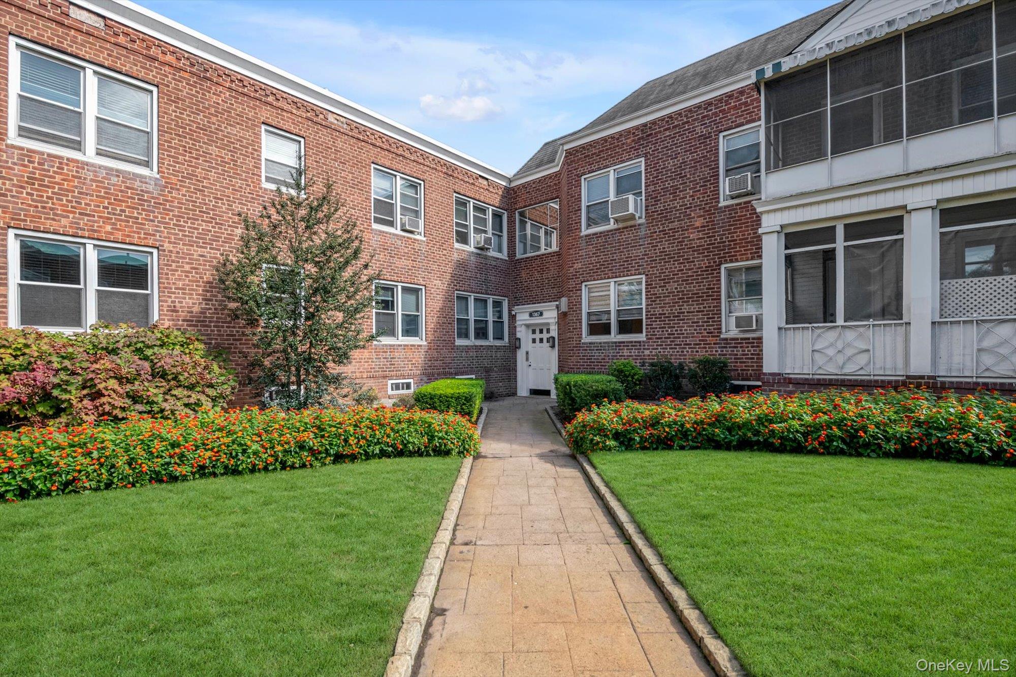 1367 Broadway B17 Property Photo 1