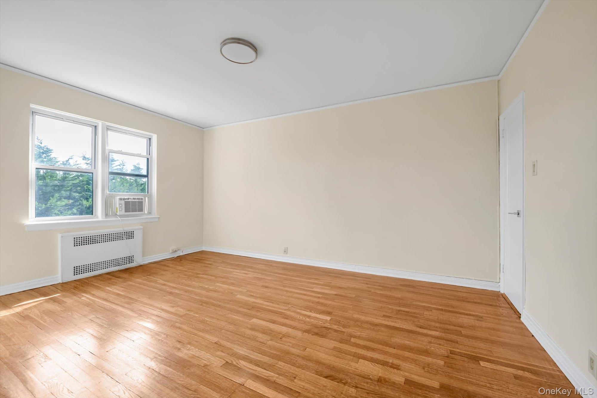 1367 Broadway B17 Property Photo 8