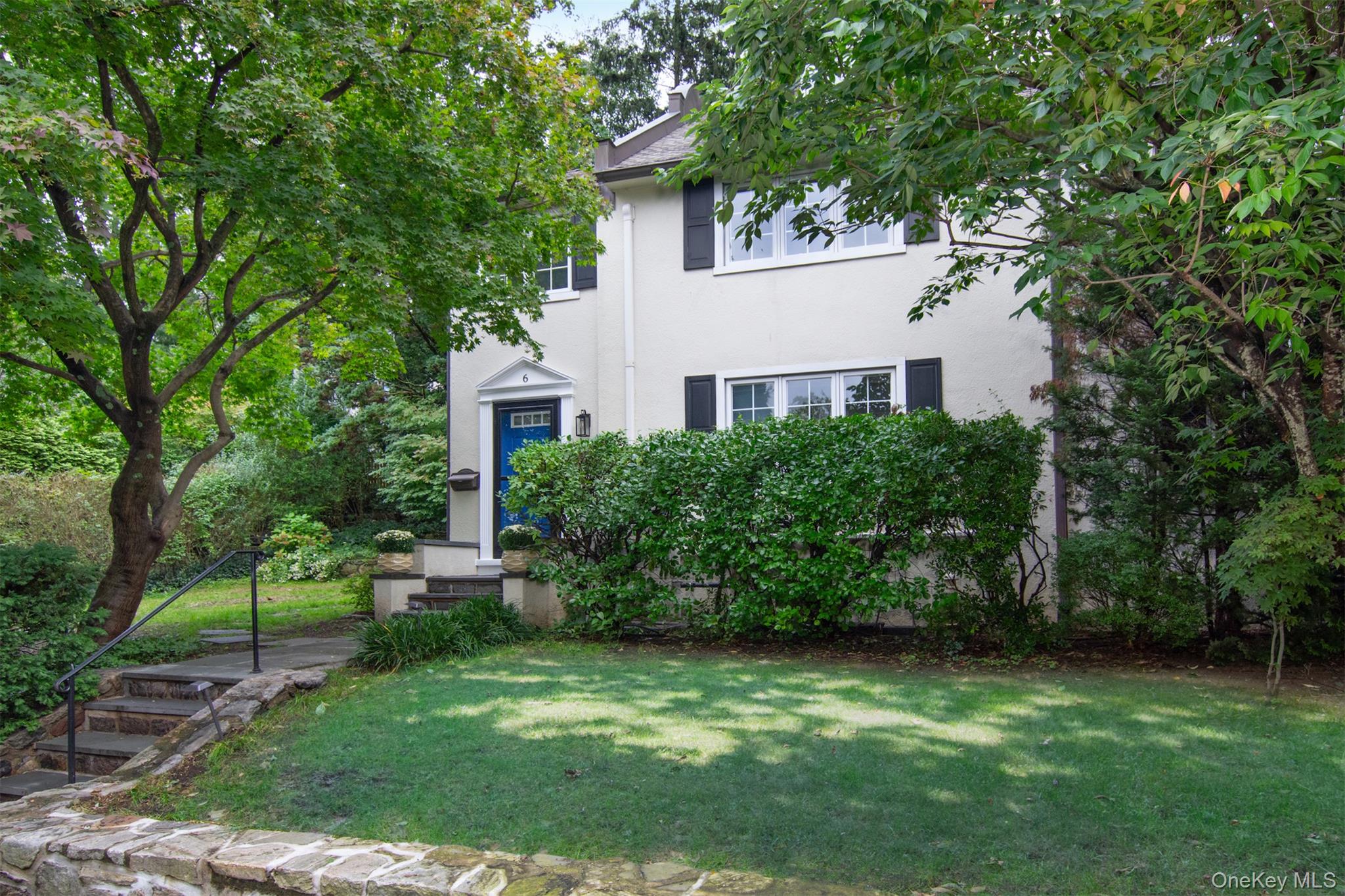 6 Beverly Road Property Photo 1