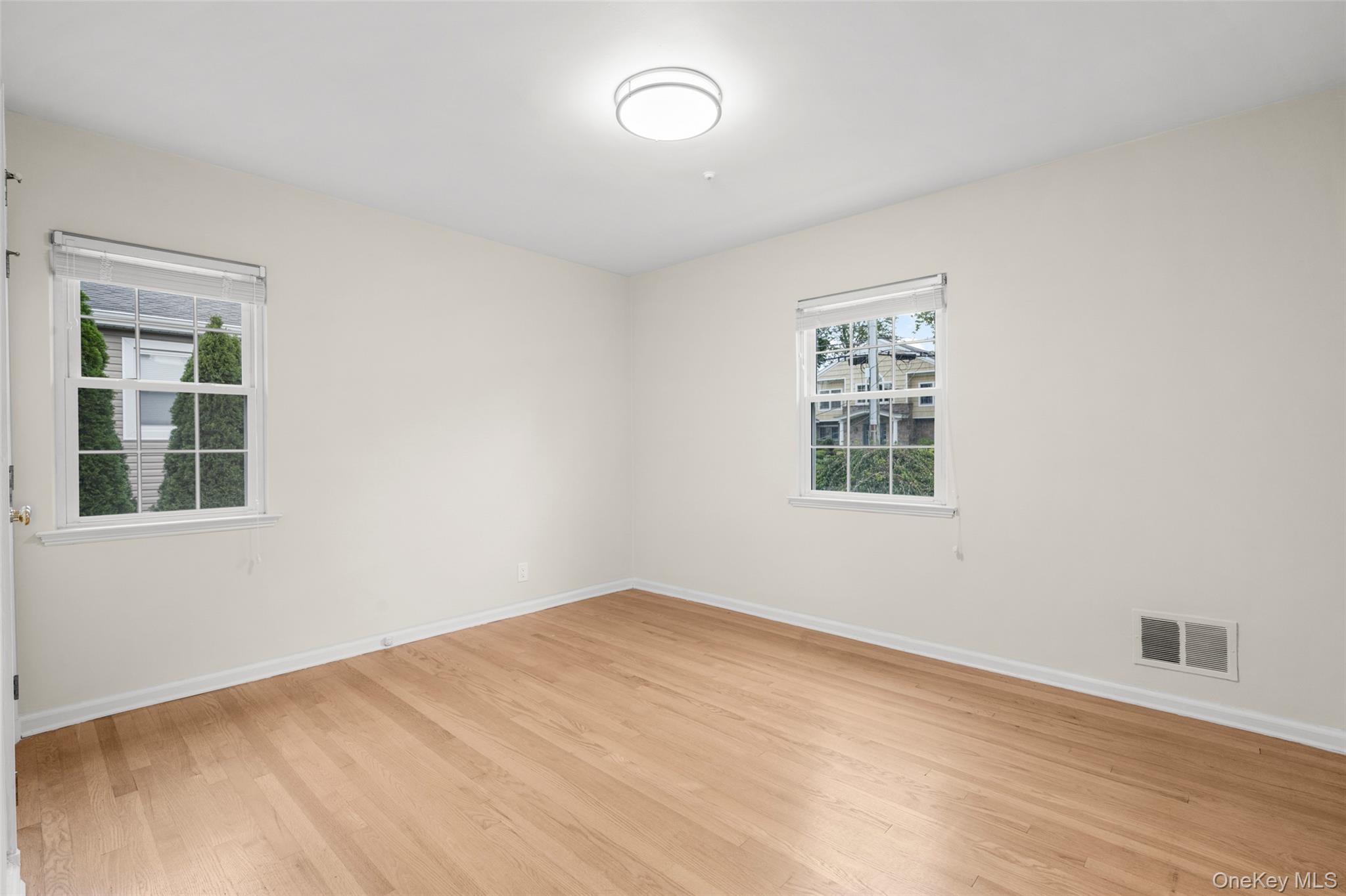 52 Dorchester Road Property Photo 15
