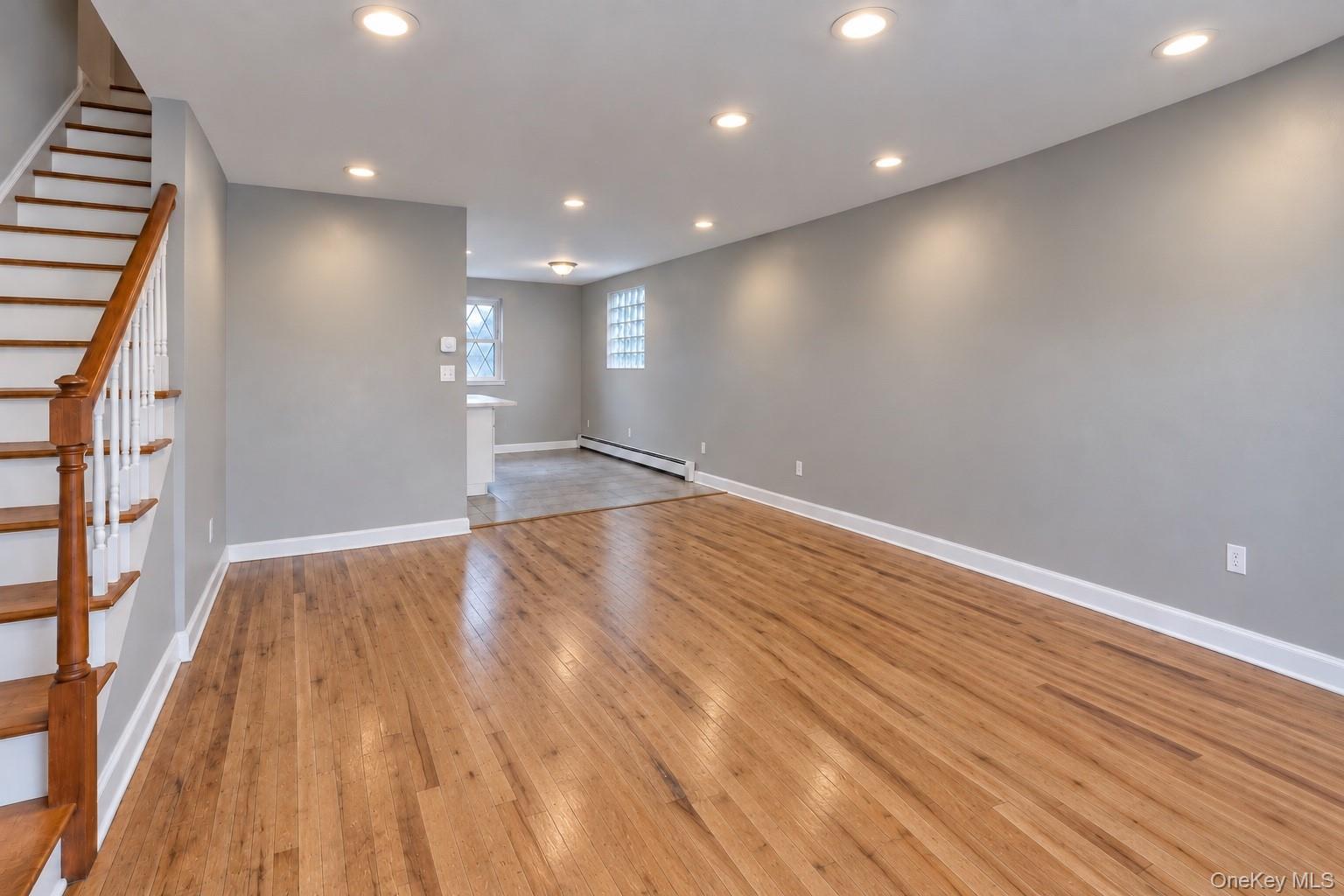 276 Swinton Avenue Property Photo 3