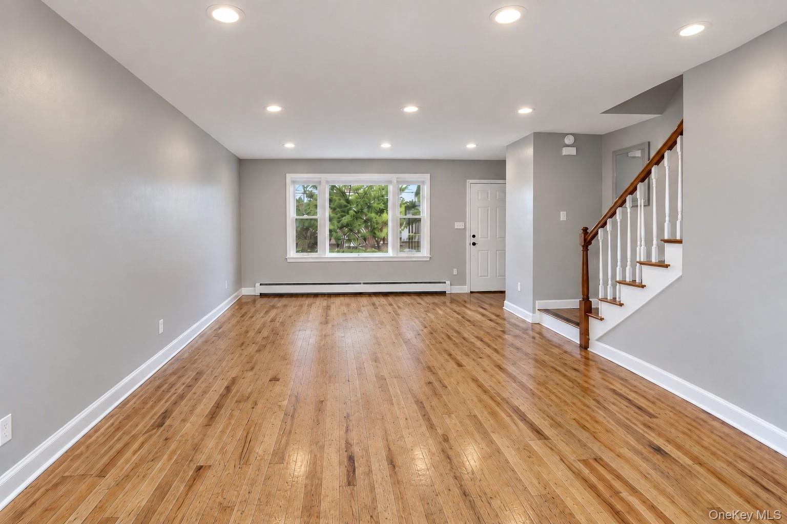 276 Swinton Avenue Property Photo 4