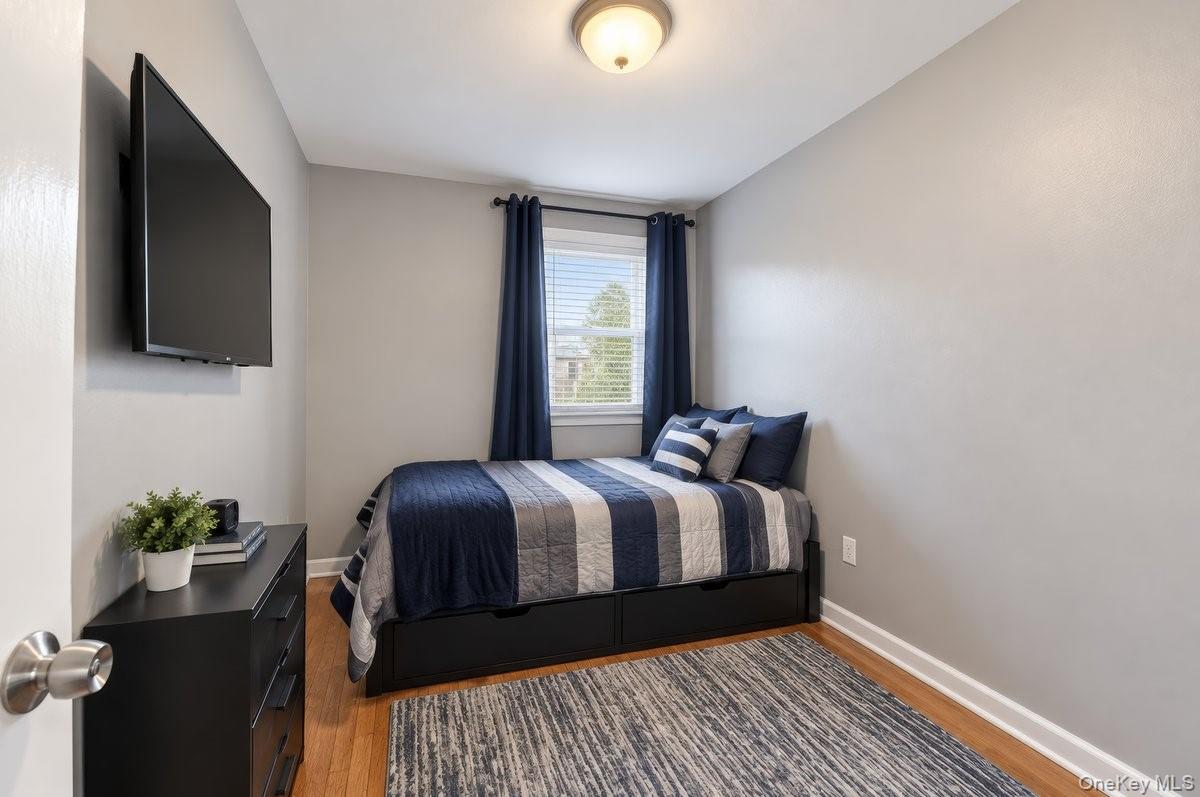 276 Swinton Avenue Property Photo 10