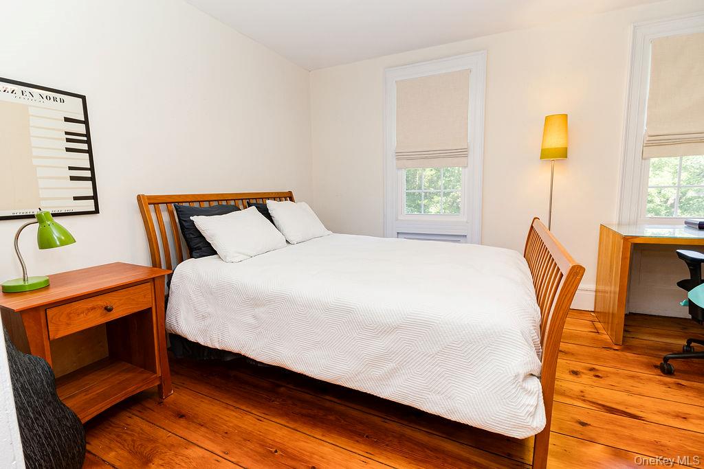 592 Landing Avenue Property Photo 32