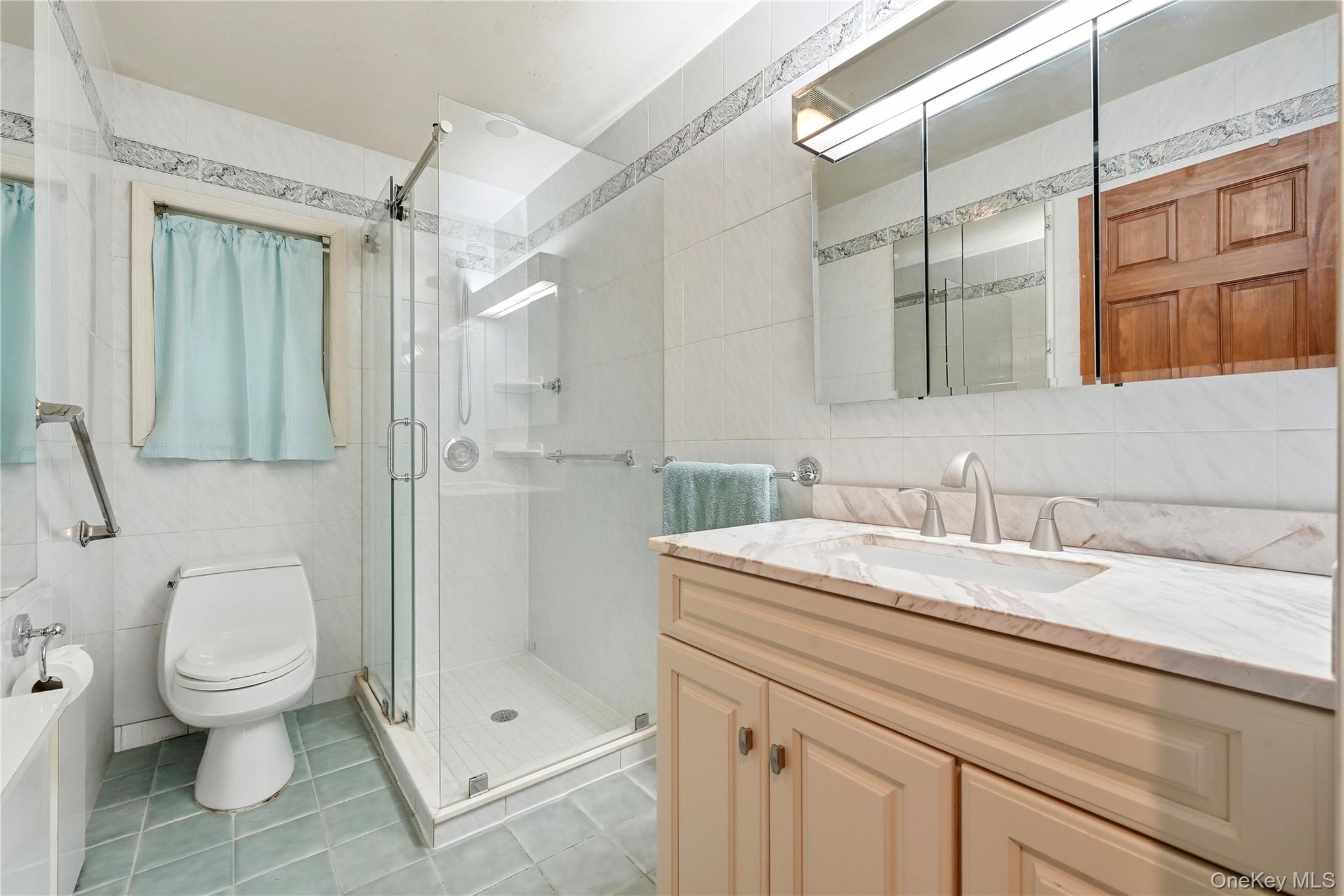 947 White Birch Lane Property Photo 14