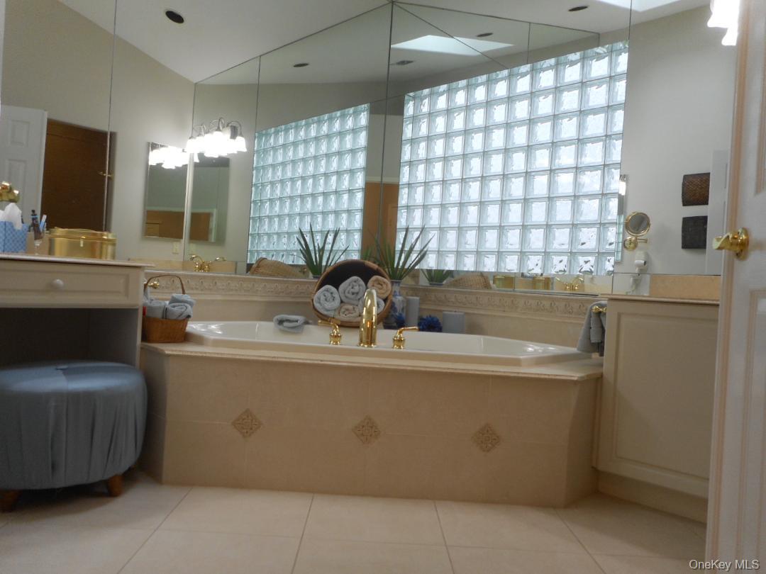 173 Hamlet Drive Property Photo 17