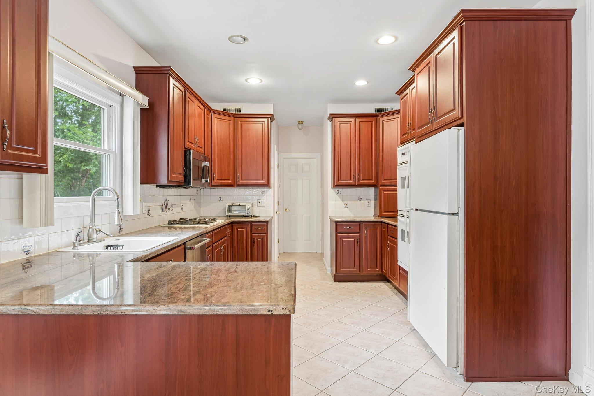 2175 Helene Avenue Property Photo 15