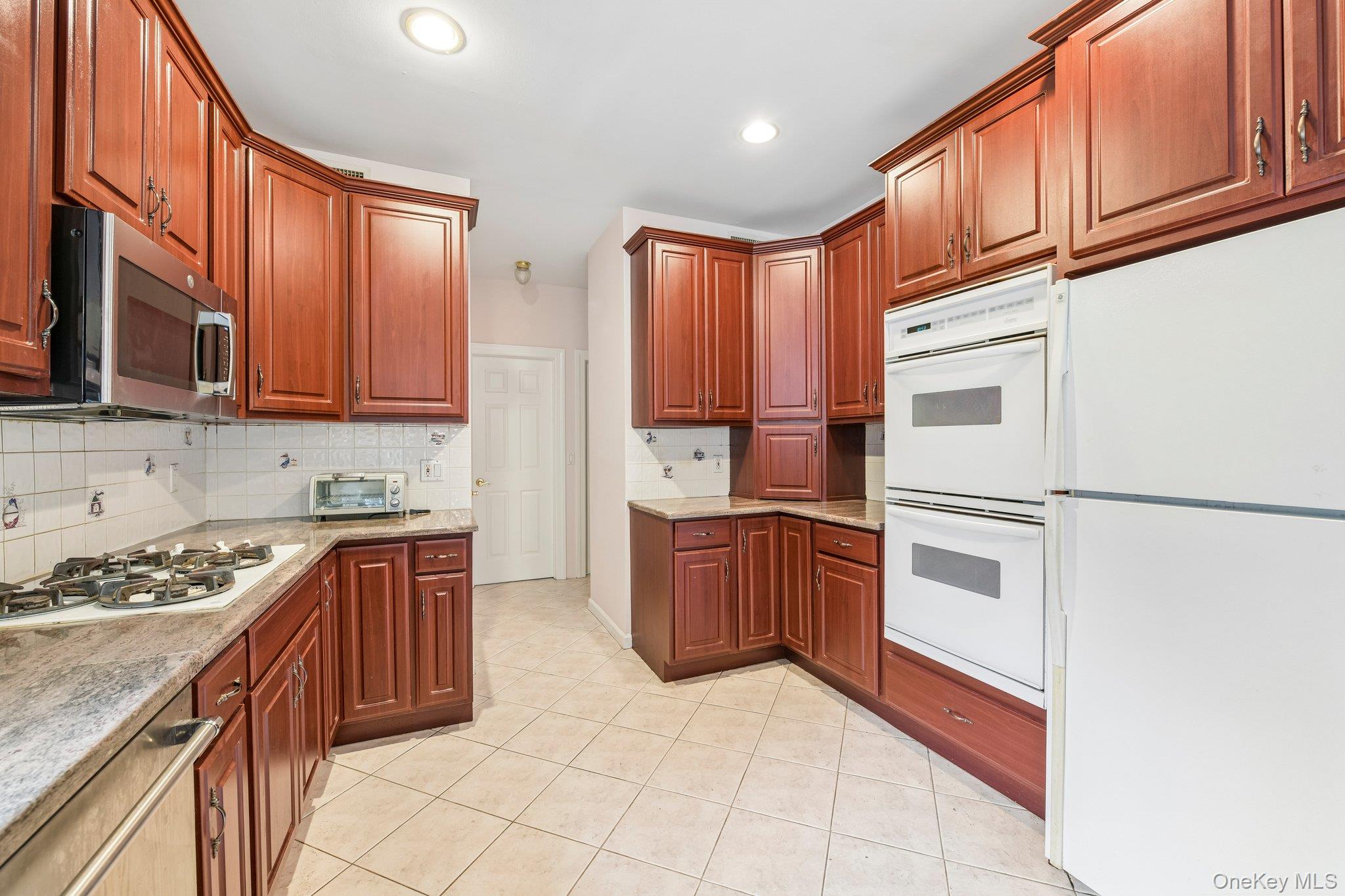 2175 Helene Avenue Property Photo 18