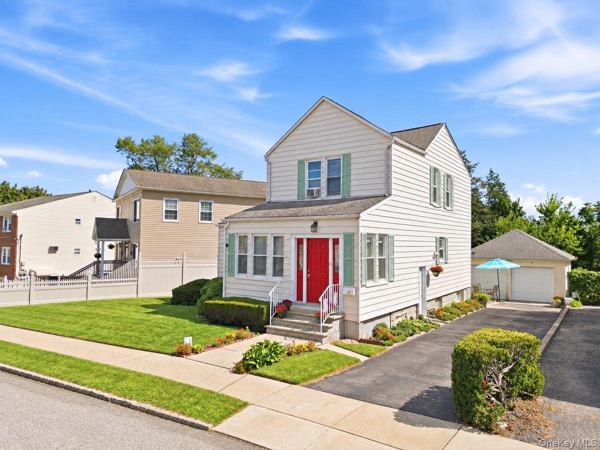 14 Sumner Avenue Property Photo 2