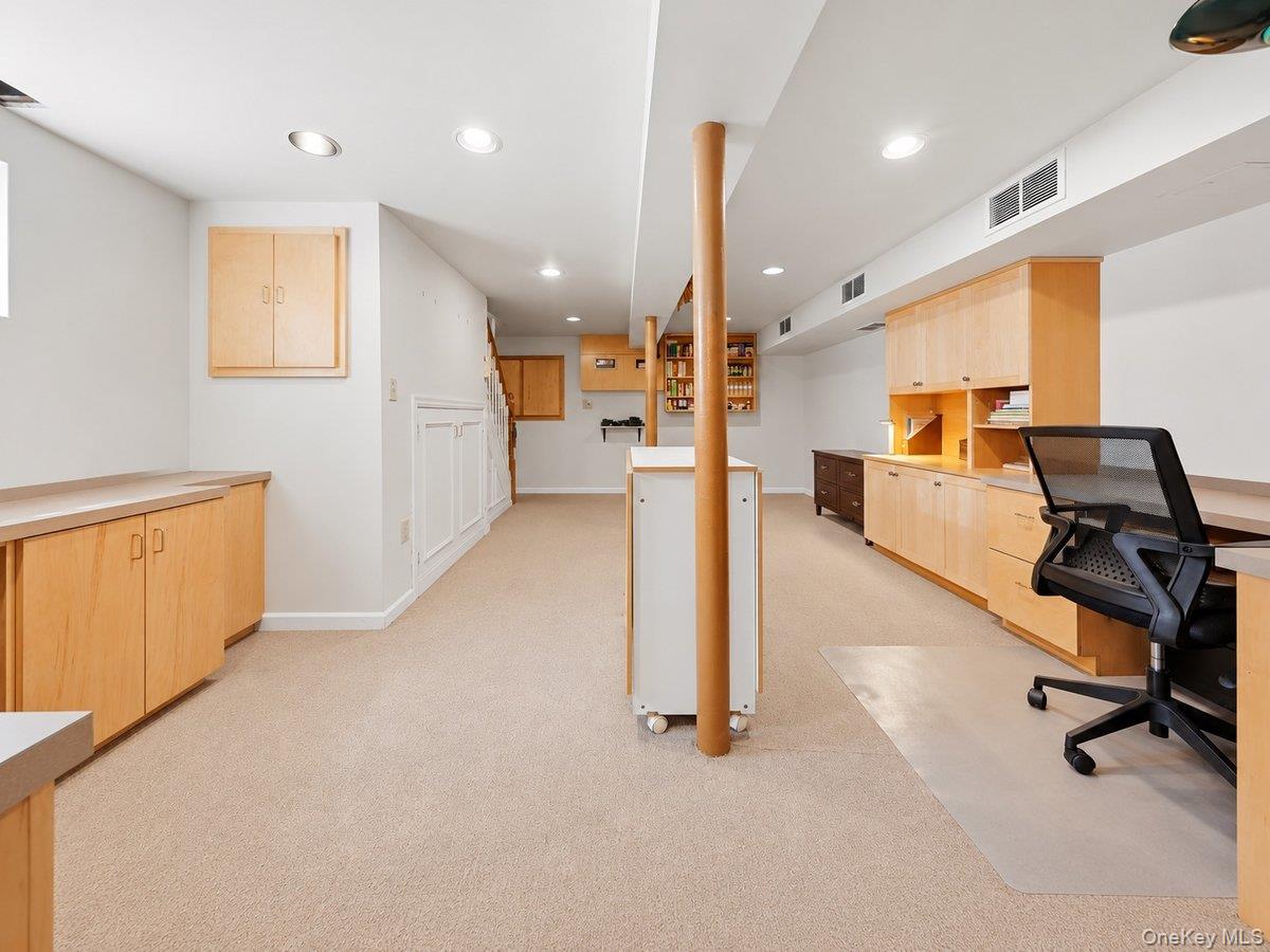 14 Sumner Avenue Property Photo 39