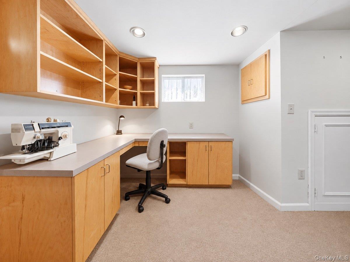 14 Sumner Avenue Property Photo 41
