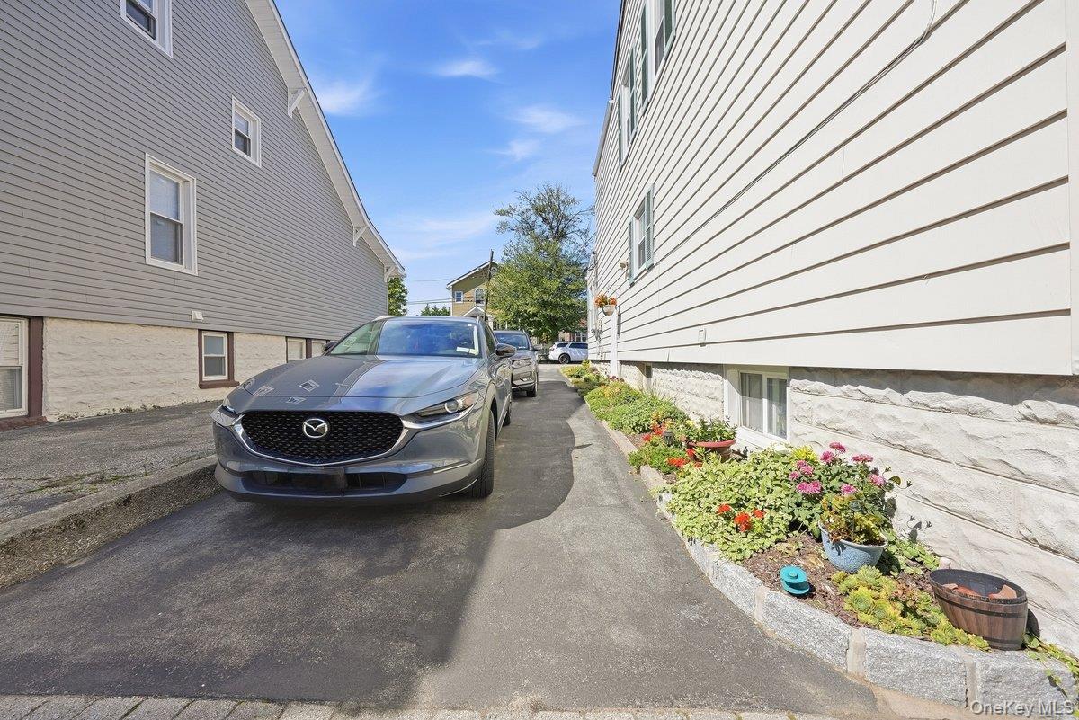 14 Sumner Avenue Property Photo 44