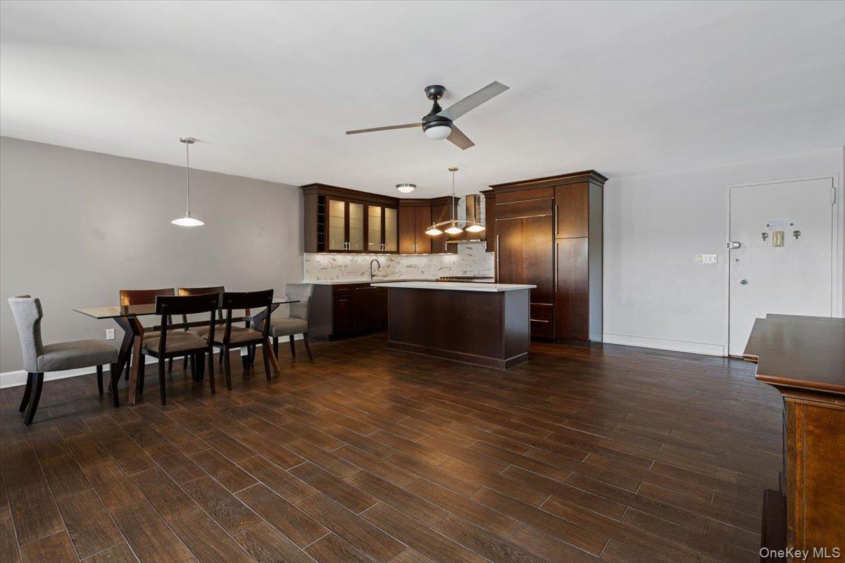 1085 Warburton Avenue 606 Property Photo 4