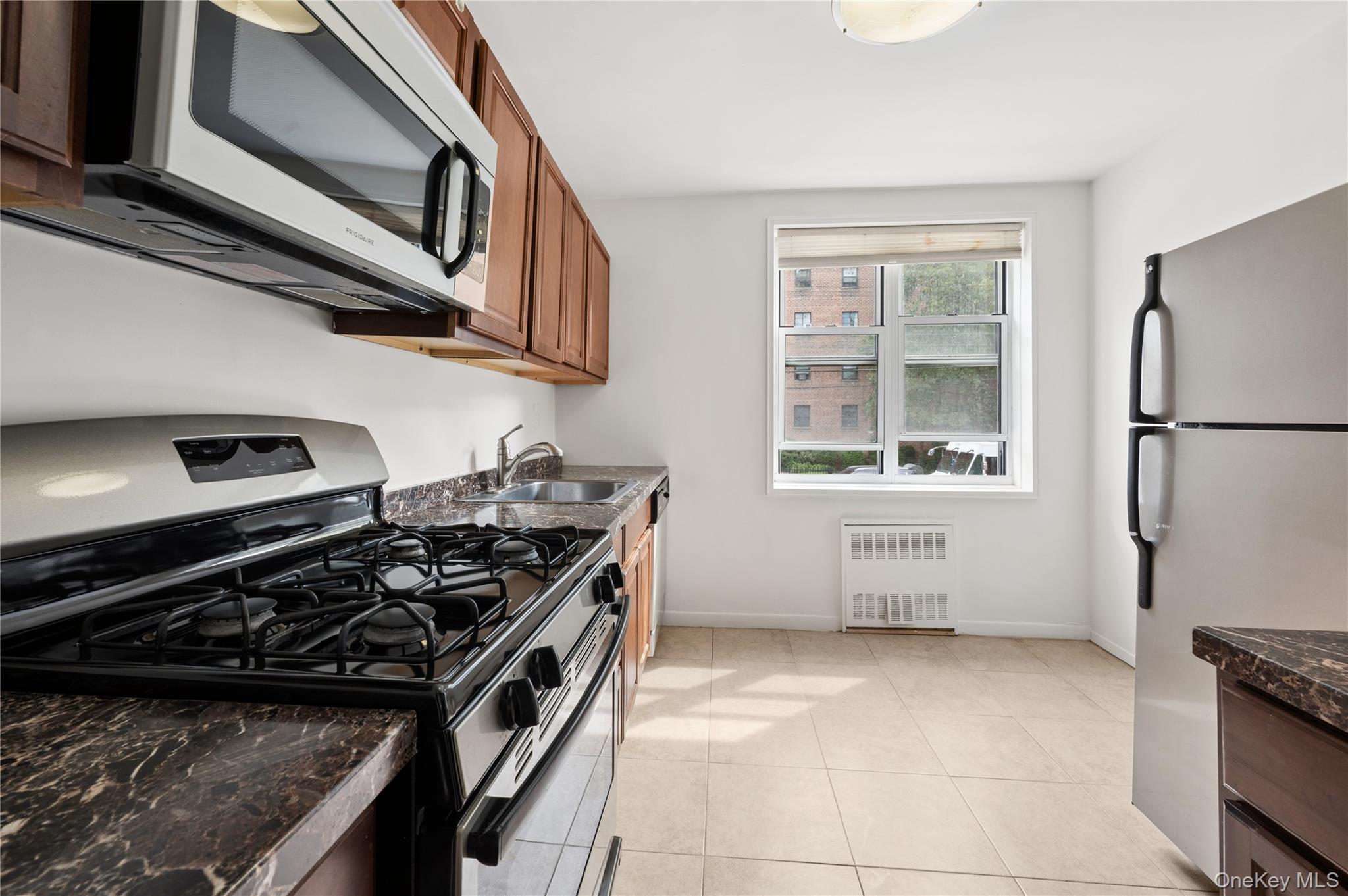 636 N Terrace Avenue 2b Property Photo 4