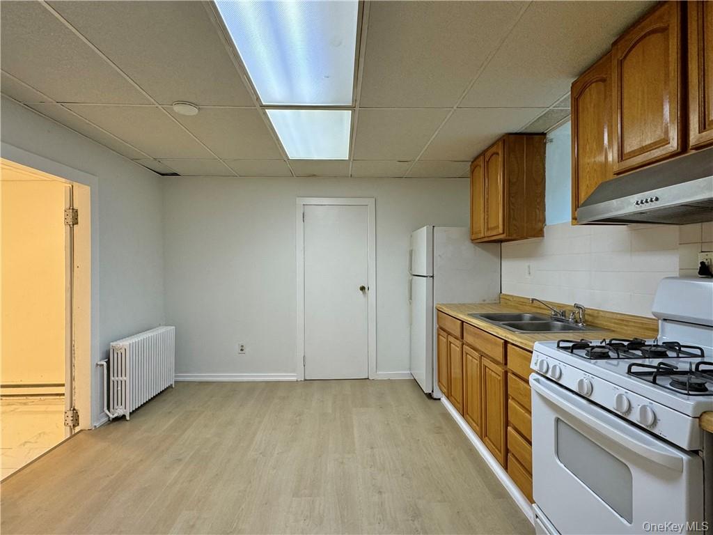 21 Fort Putnam Street 1 Property Photo 6