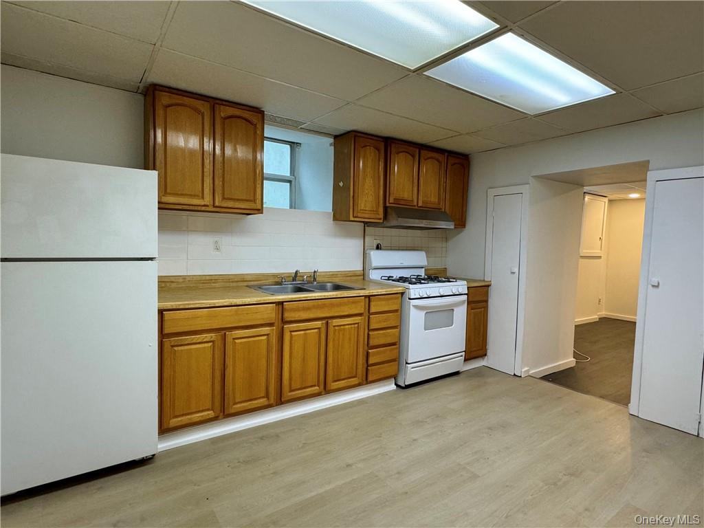 21 Fort Putnam Street 1 Property Photo 7