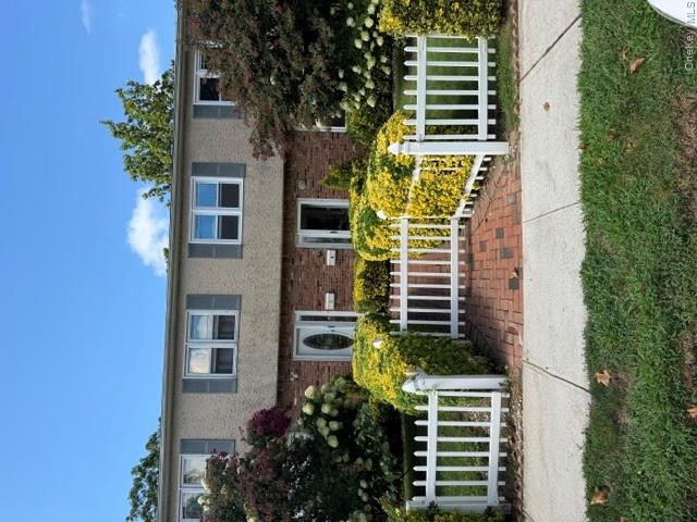 11 Chestnut Street Property Photo 1