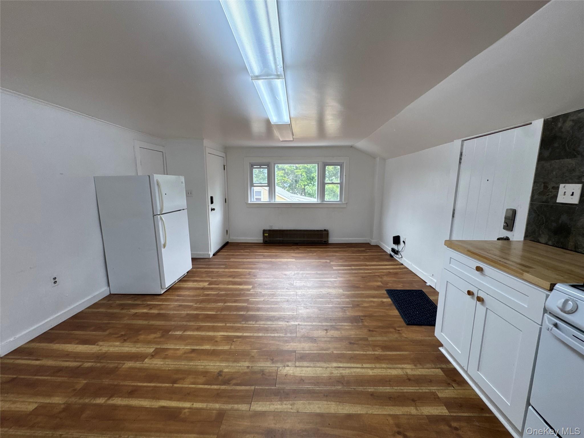 34 Hoffman Street 3 Property Photo 3