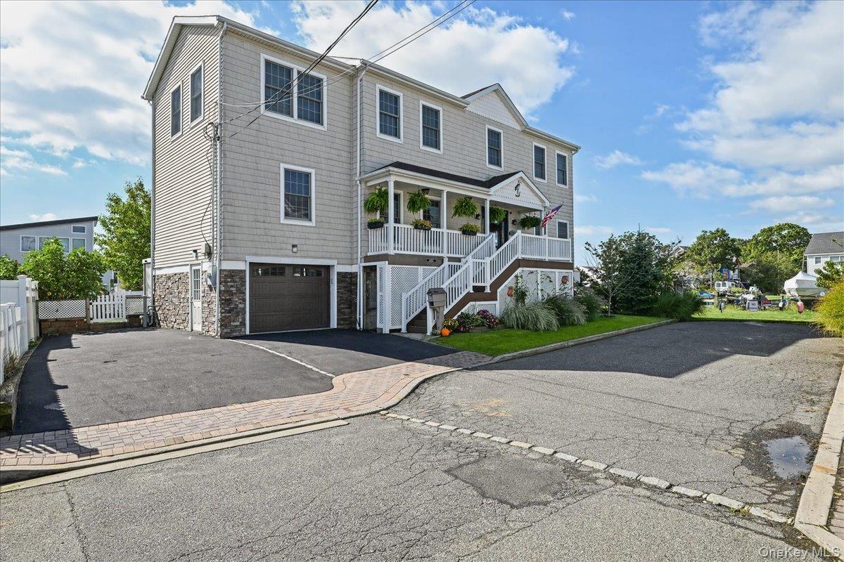 632 Arthur Street Property Photo 3