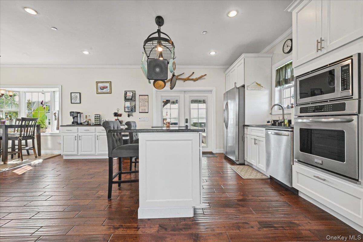 632 Arthur Street Property Photo 9