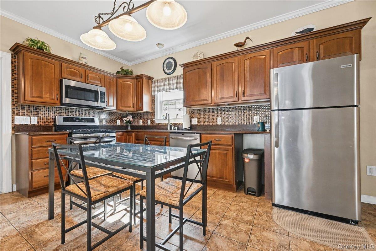 632 Arthur Street Property Photo 20