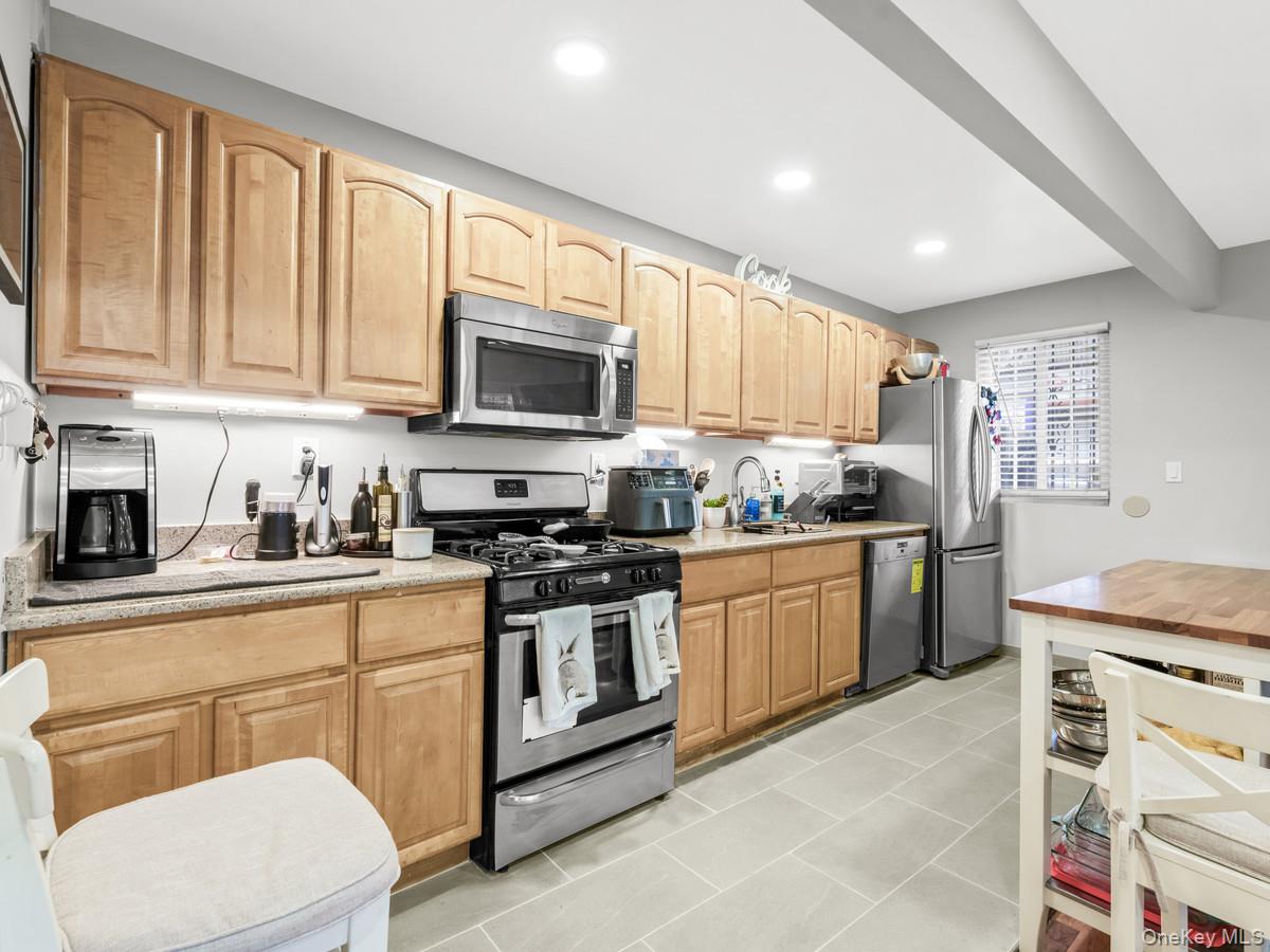 360 E 167th Street Property Photo 6