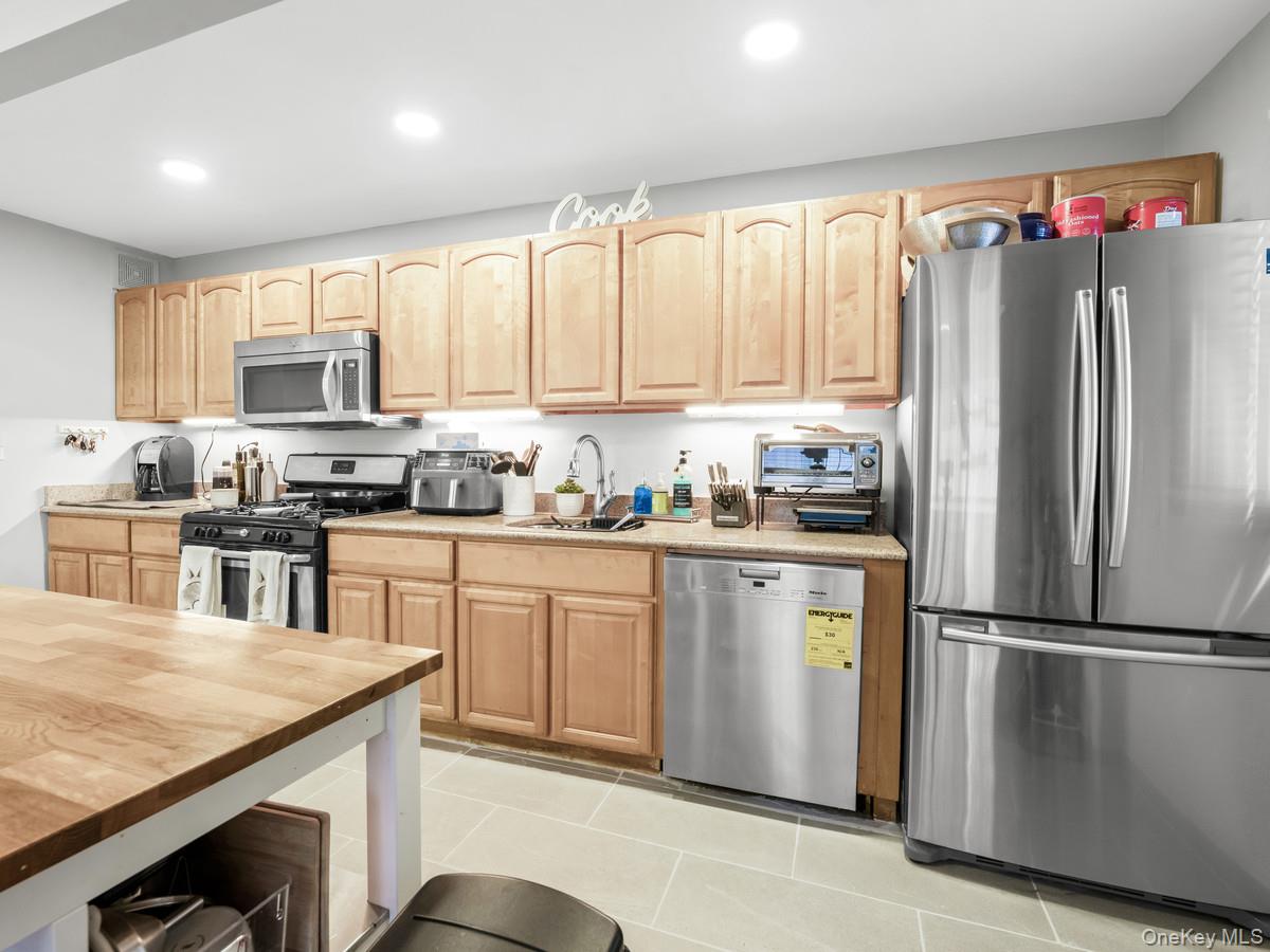 360 E 167th Street Property Photo 7