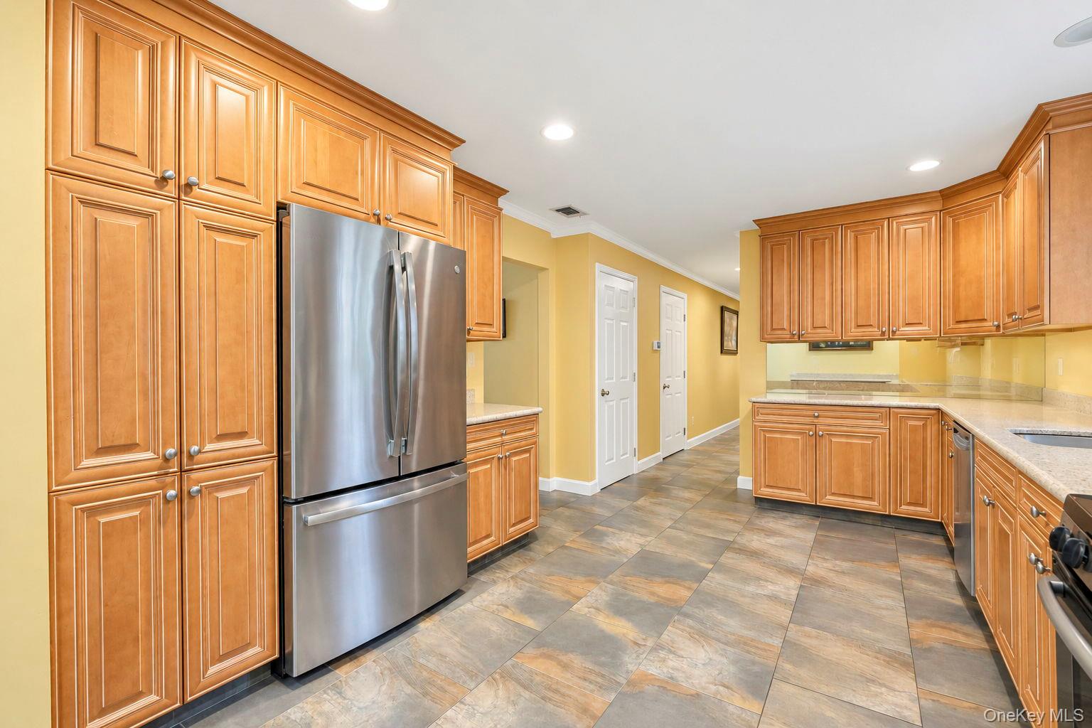 344 Barton Avenue Property Photo 17