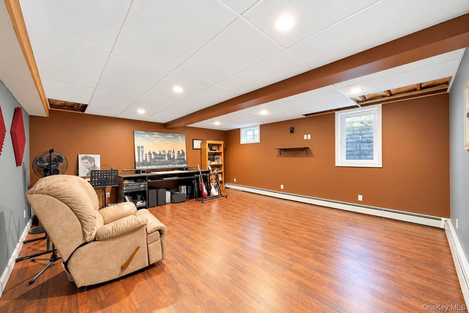 344 Barton Avenue Property Photo 40