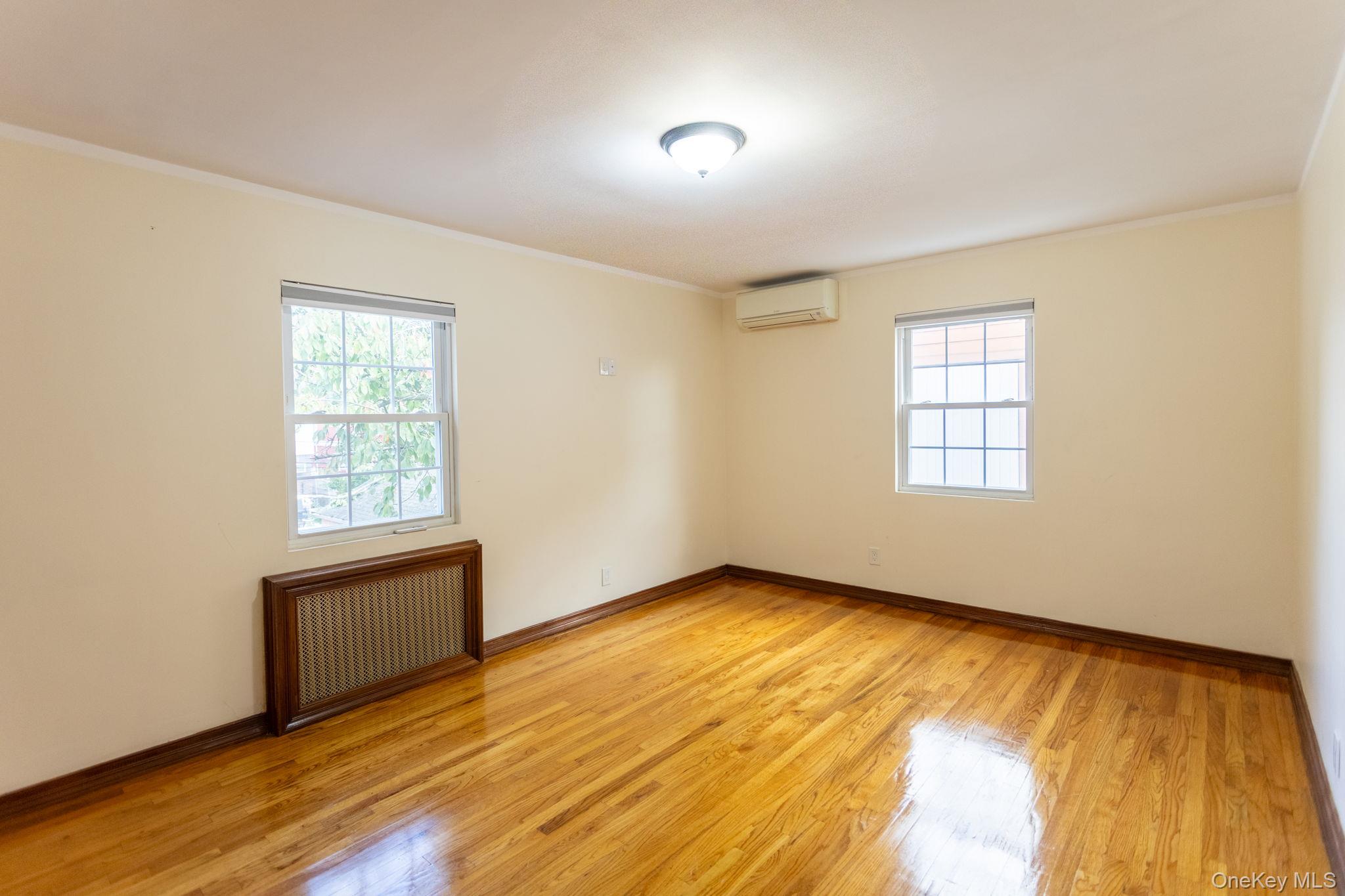 73-35 189th Street Property Photo 13