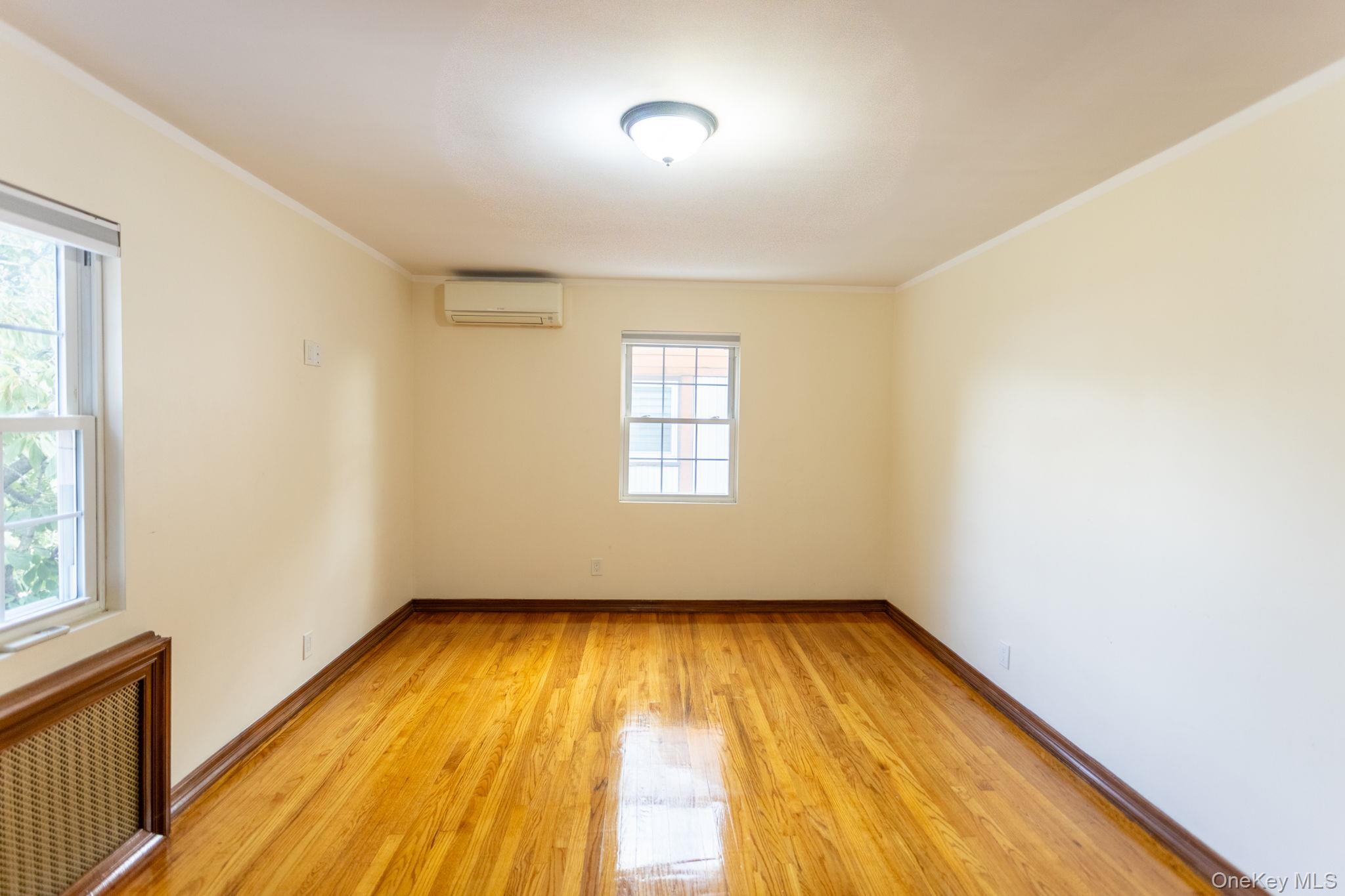 73-35 189th Street Property Photo 14