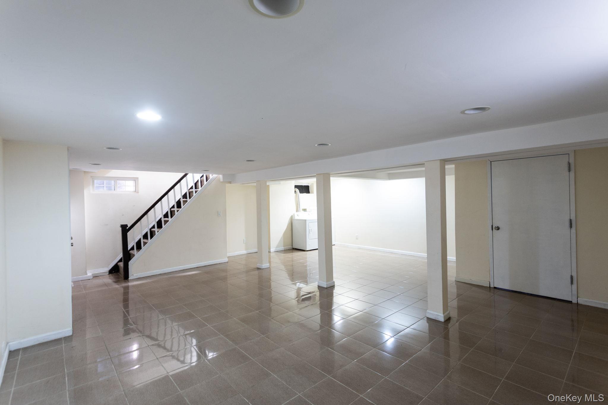 73-35 189th Street Property Photo 17