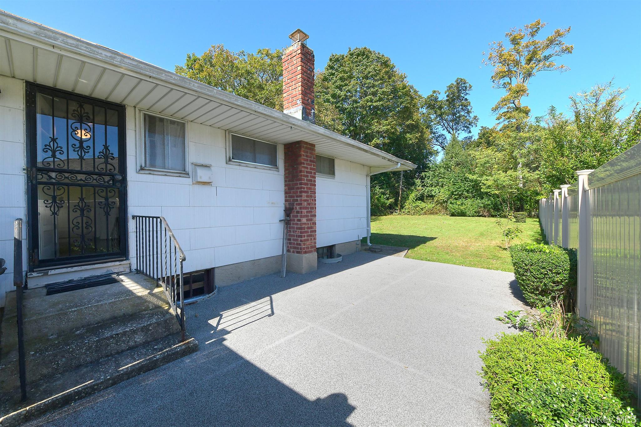 12 Marie Crescent Property Photo 16