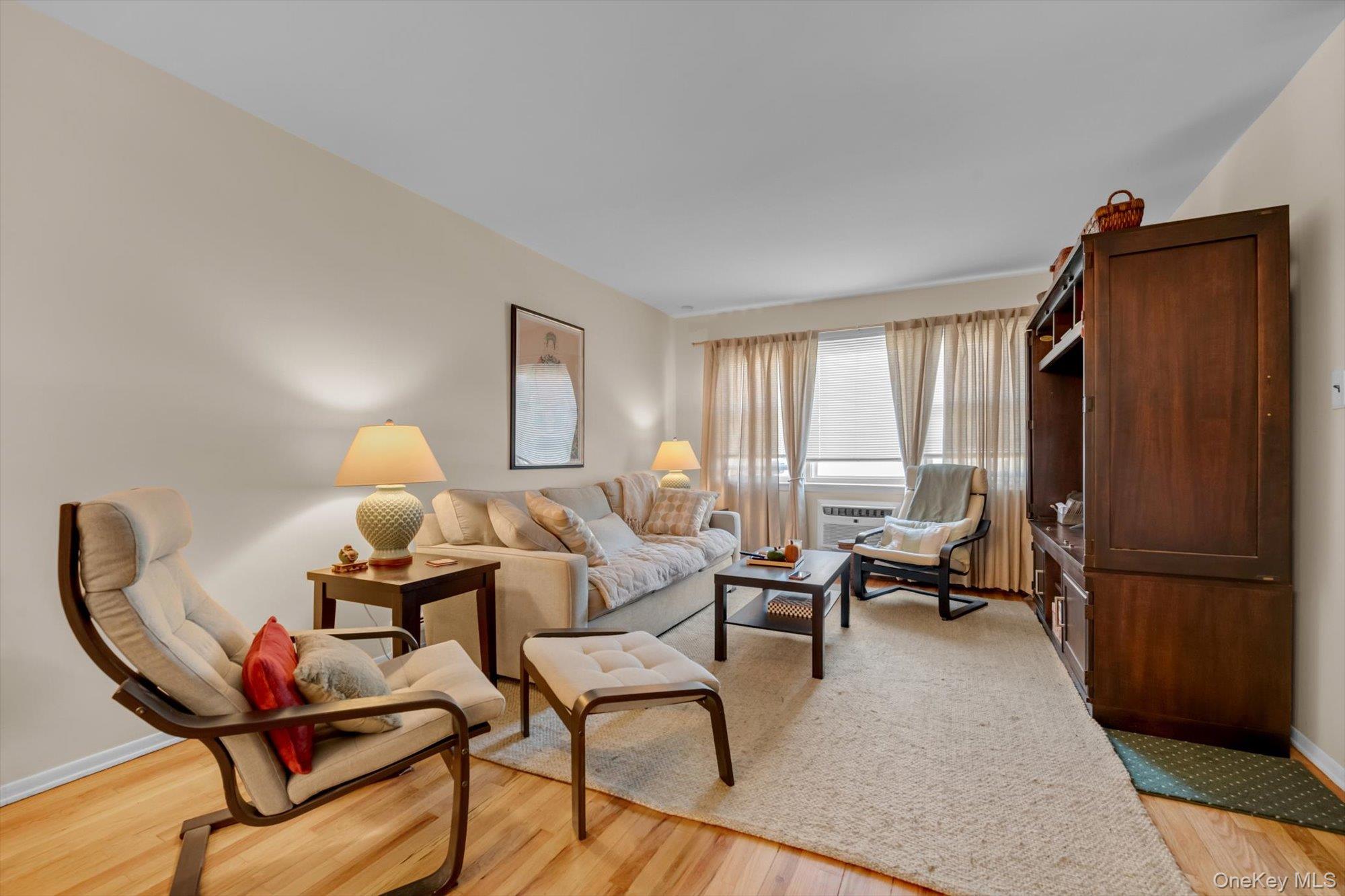 1634 Bell Boulevard Property Photo 2