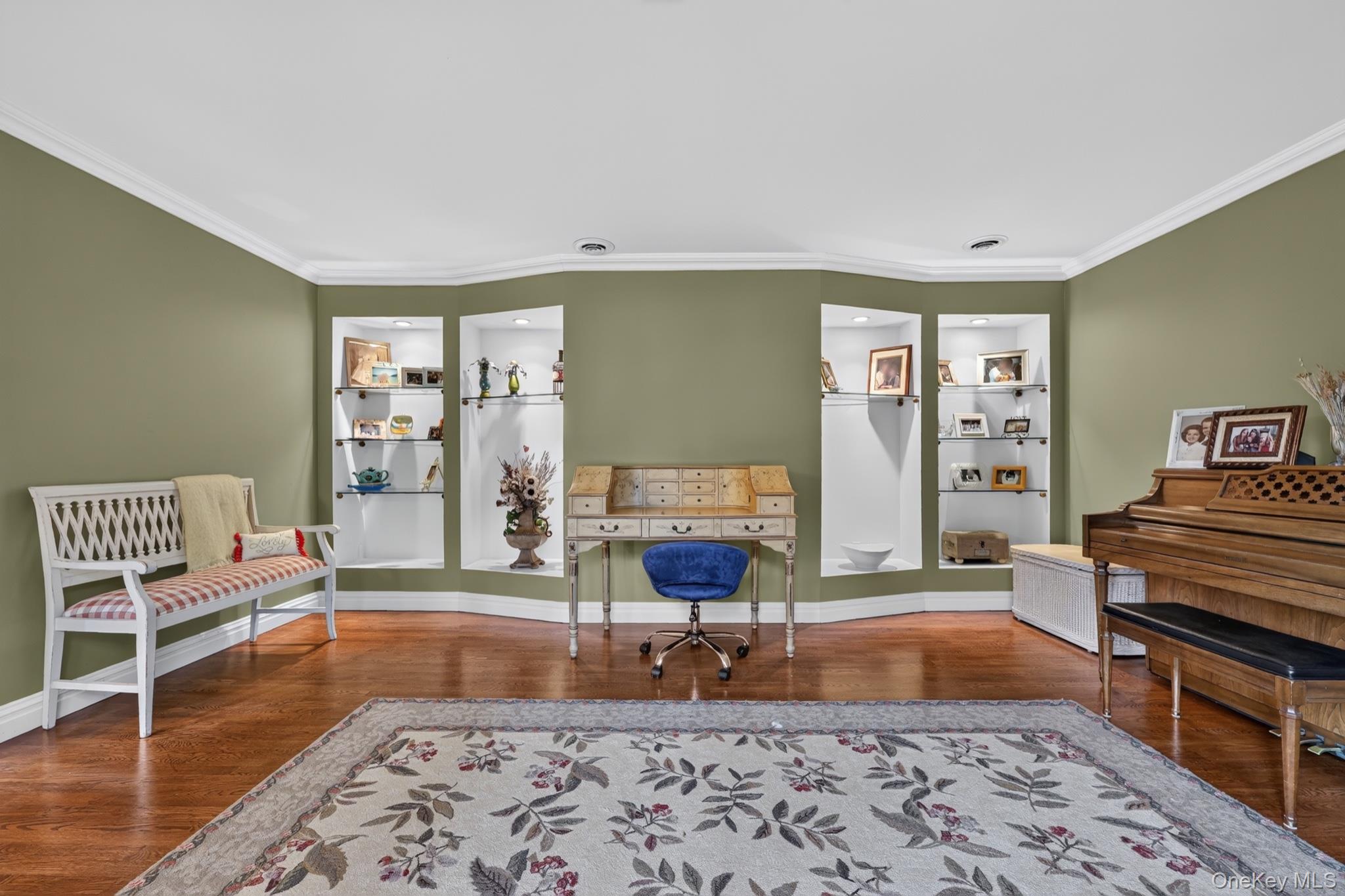 14 Lowell Drive Property Photo 6