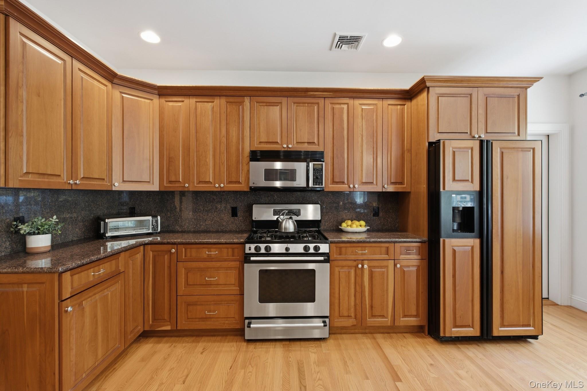 115 Pinesbridge Road Property Photo 10