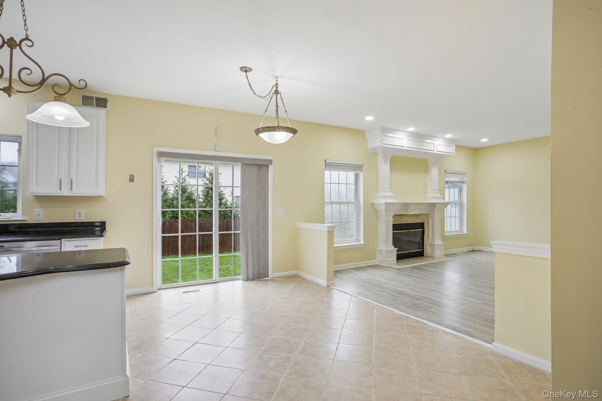 2508 Constitution Way Property Photo 8