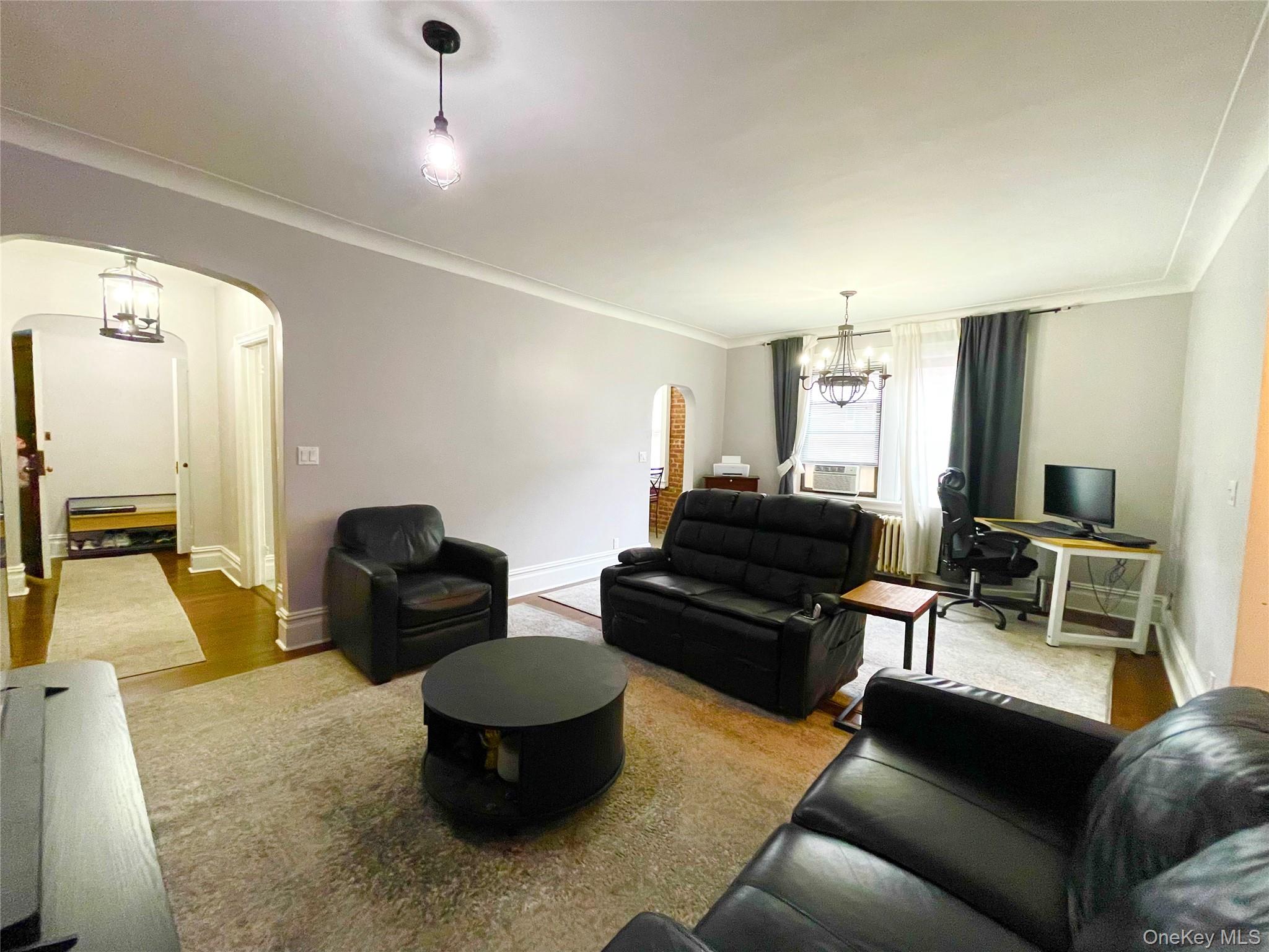 1 Franklin Avenue 5e Property Photo 2