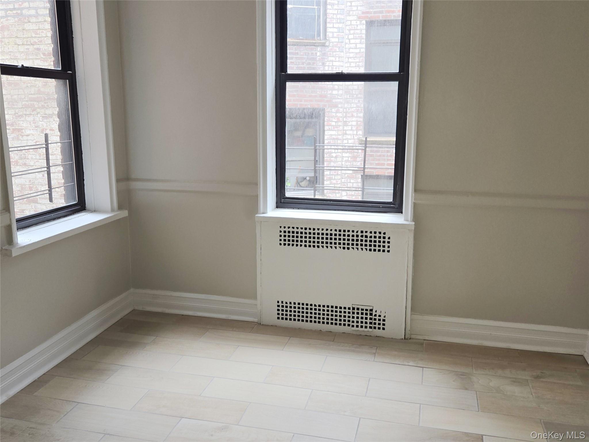 55 E 190th Street 45 Property Photo 9