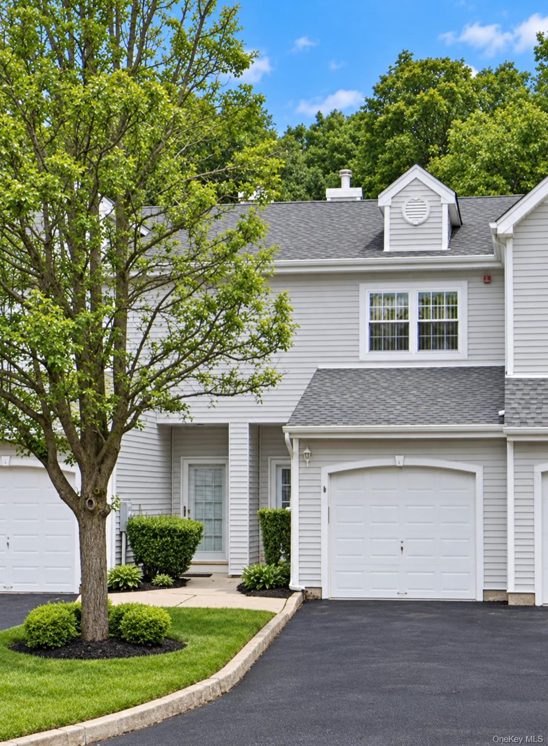 217 Windward Court Property Photo 4