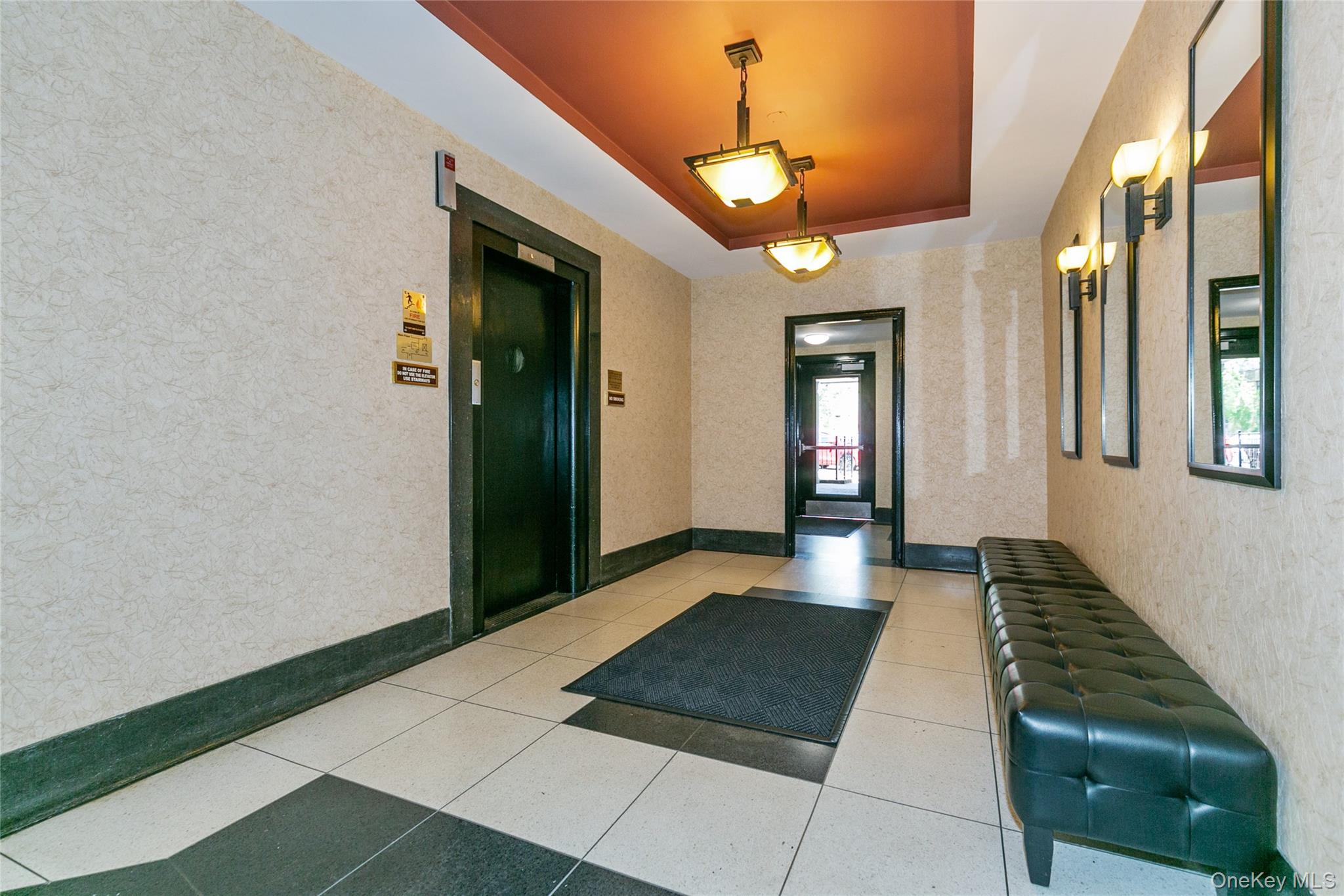 75 S Middle Neck 4-a Property Photo 19