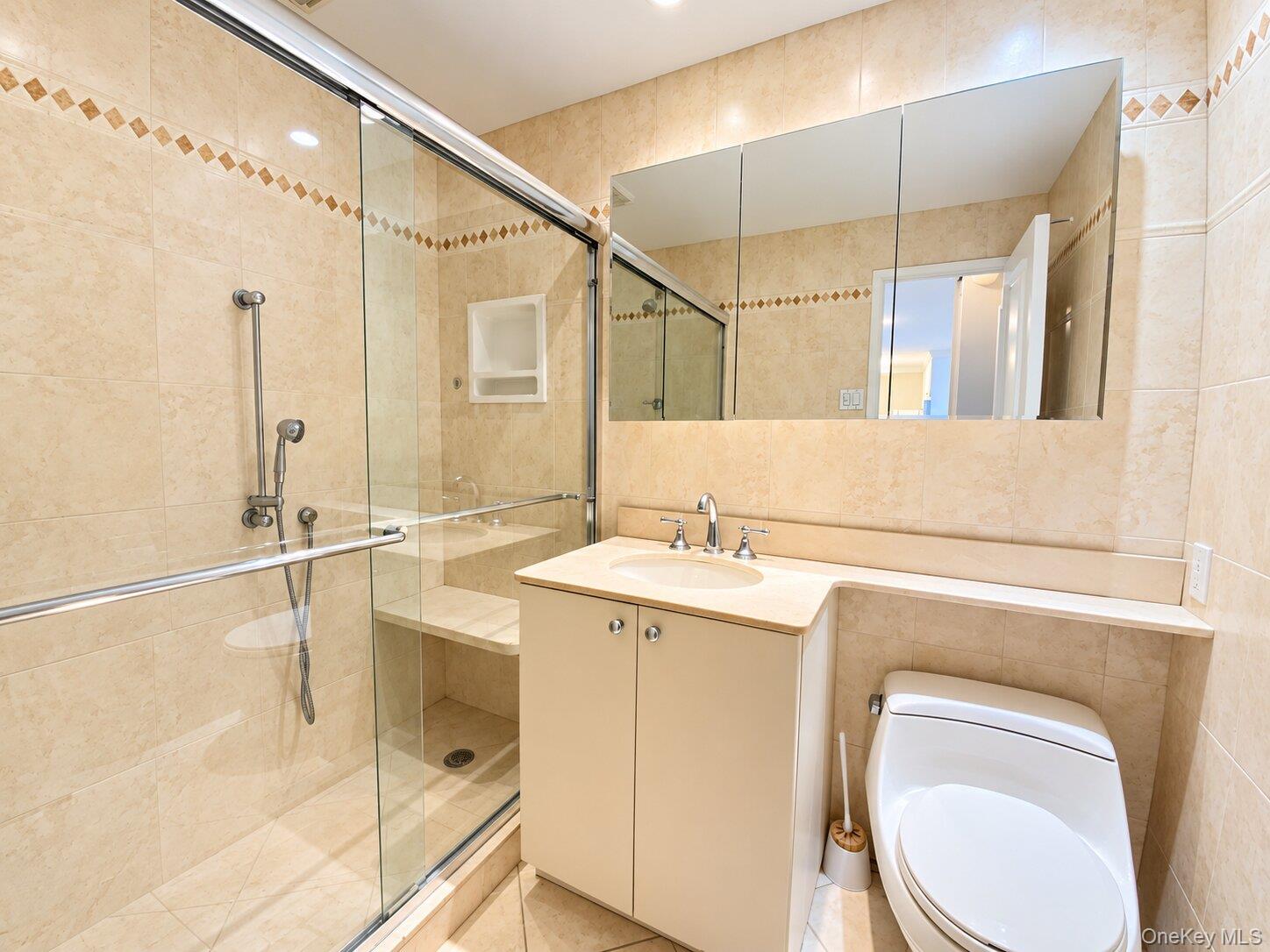 26910 Grand Central Parkway 10t Property Photo 7