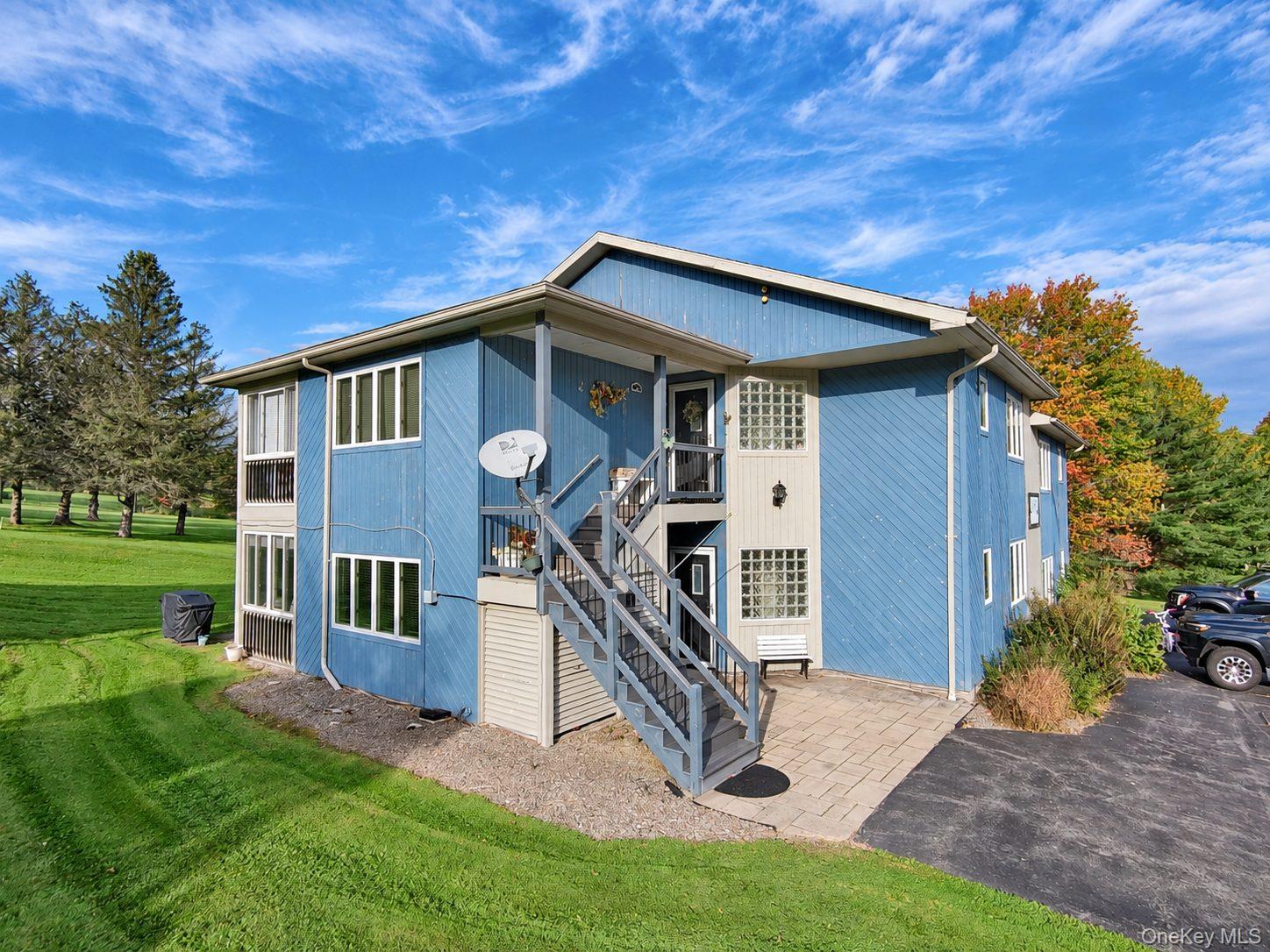 432 Villa Roma Road 2a Property Photo 1