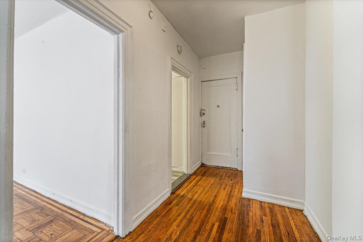 2186 Cruger Avenue 4b Property Photo 5